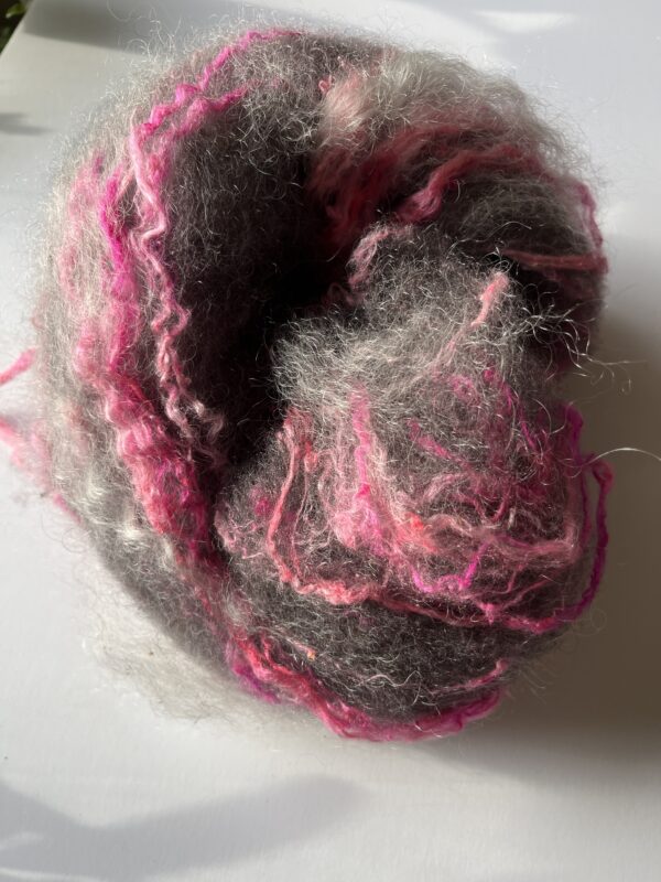 Art Batt - Black and Pink : Gotland, kid mohair, mulberry silk
