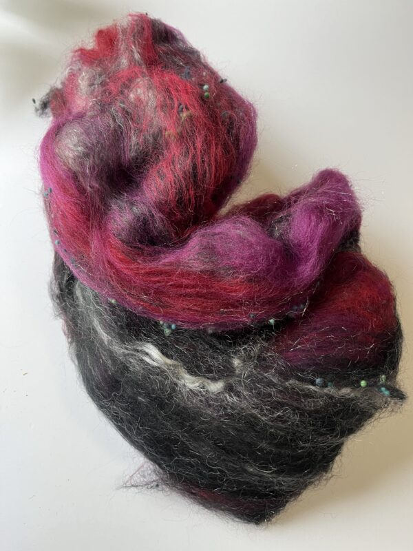 Art Batt - Black and Red : Merino, kid mohair, angelina, neps