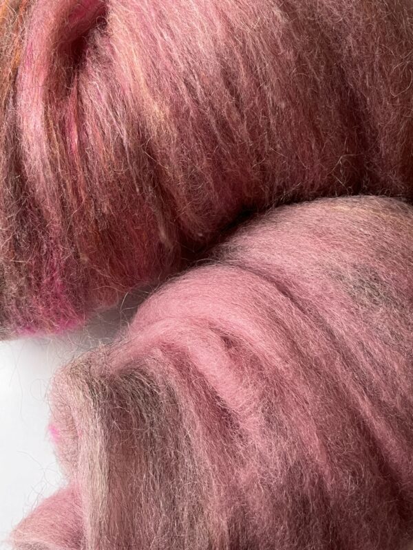 Art Batt Pink Blush : Gotland Top, Corriedale, Merino, Bamboo, Wensleydale - Image 2